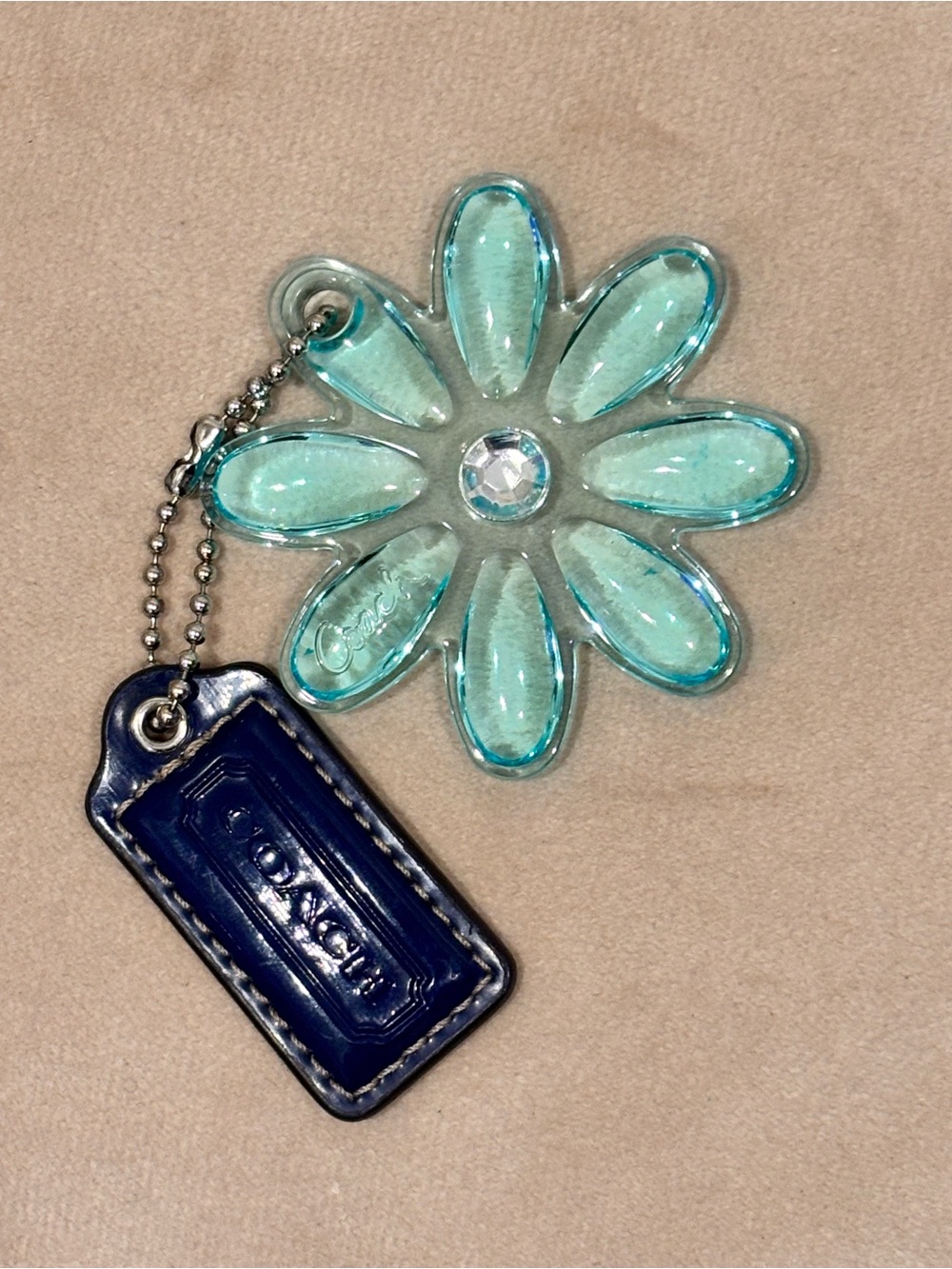COACH Daisy Kyra Y2K Poppy Blue Acrylic Flower Charm with Blue Hang Tag Set - Picture 8 of 9